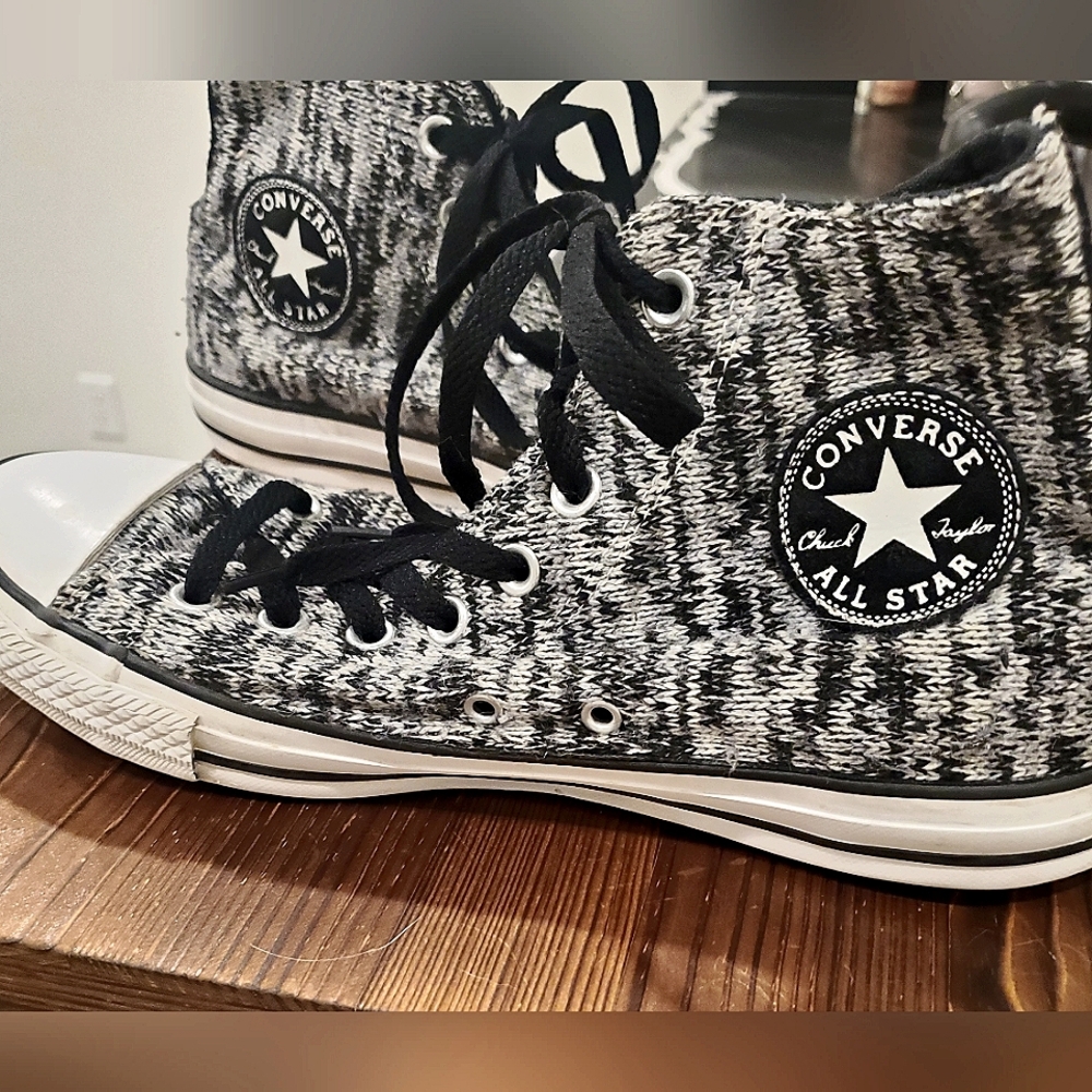 Converse Sz10 Wmns,Super Soft & Unique Black & White Knit High Tops Mens Sz. 8